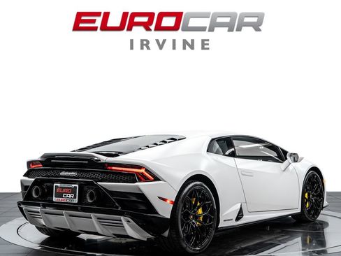Used 2022 Lamborghini Huracan EVO AWD/4WD image 5