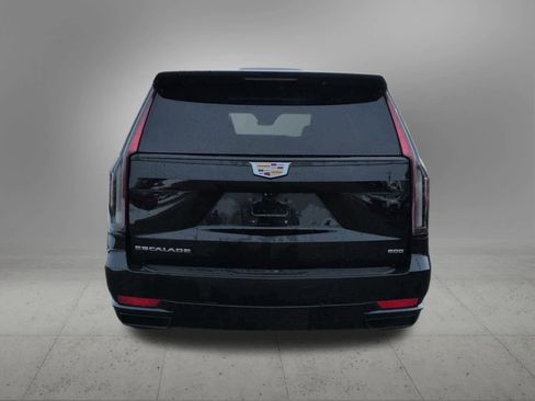 Used 2021 Cadillac Escalade Sport w/ Driver Assist Tech Package image 5