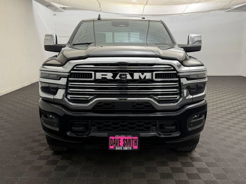 Used 2025 RAM 3500 Laramie AWD/4WD image 6