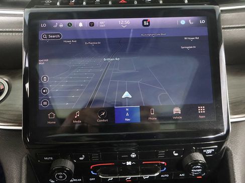Used 2023 Jeep Grand Cherokee Limited AWD/4WD image 51