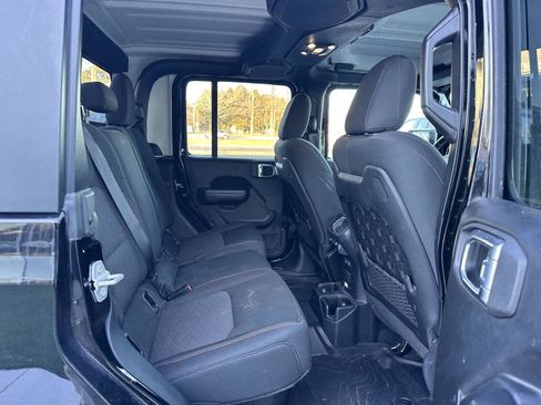 Used 2022 Jeep Gladiator Mojave w/ Trailer Tow Package image 19