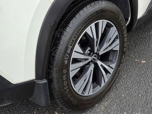 Used 2023 Nissan Rogue SV FWD image 8