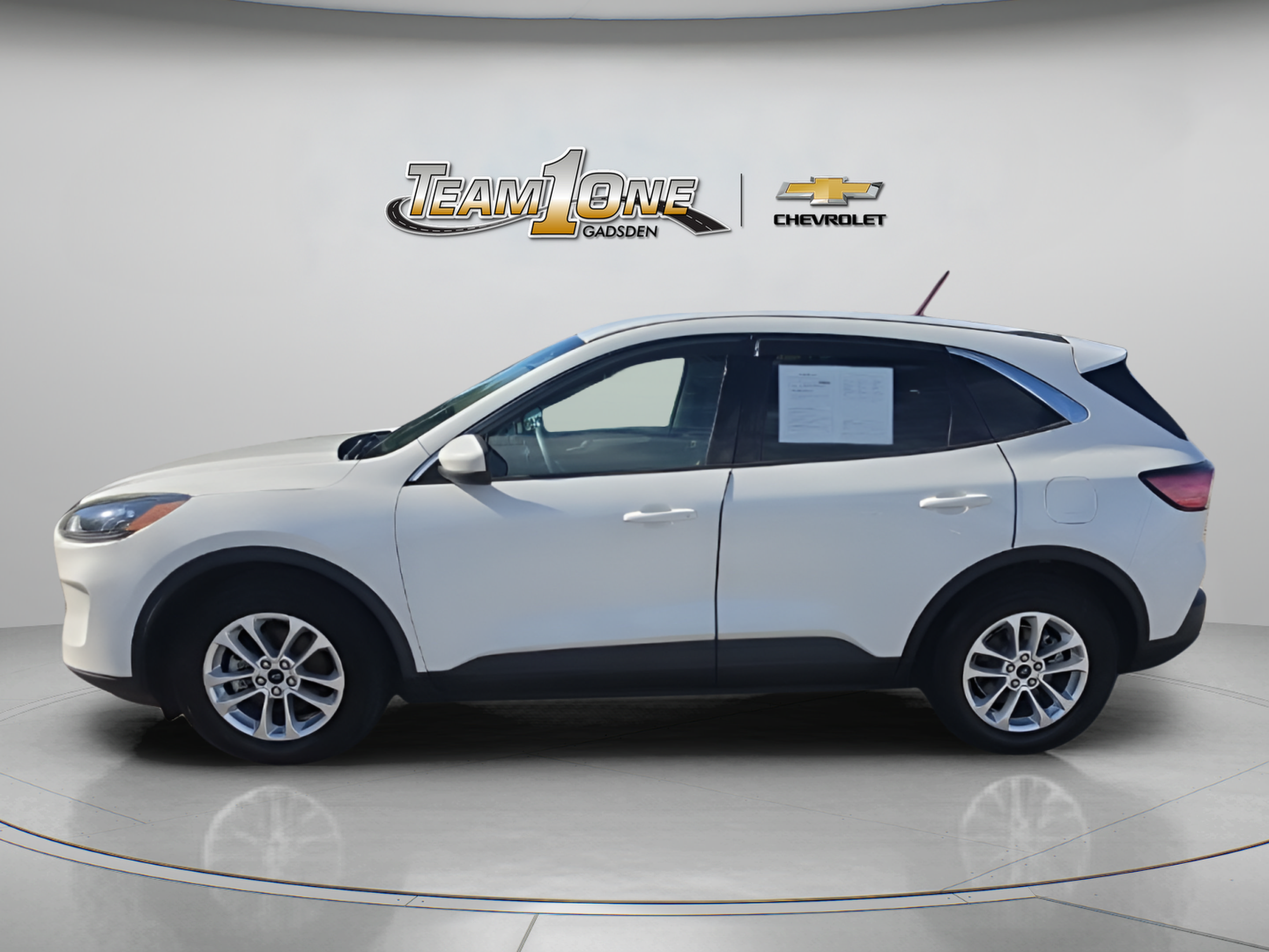 Used 2020 Ford Escape SE FWD image 5