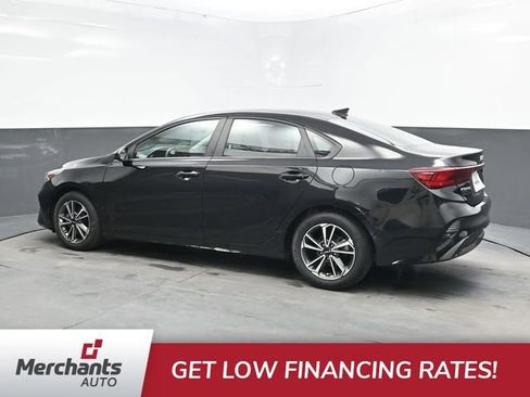 Used 2023 Kia Forte LXS FWD image 4
