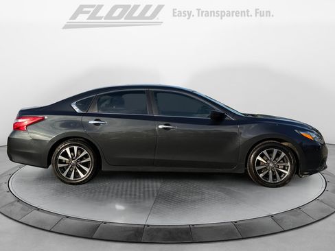 Used 2017 Nissan Altima 2.5 SV FWD image 10
