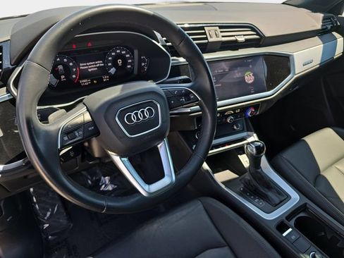 Used 2021 Audi Q3 2.0T Premium w/ Convenience Package AWD/4WD image 19