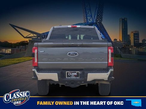 Used 2023 Ford F250 Lariat w/ FX4 Off-Road Package AWD/4WD image 6