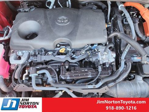 Used 2025 Toyota Sienna Limited image 33