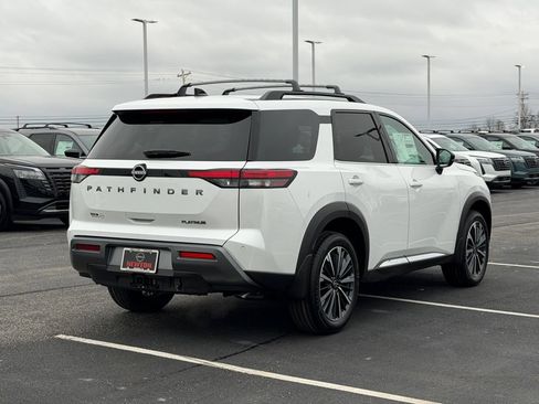 New 2026 Nissan Pathfinder Platinum w/ Cargo Package FWD image 4