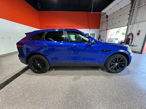 Used 2018 Jaguar F-PACE Prestige image 2