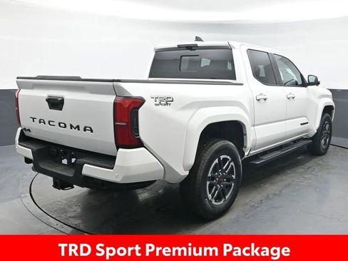 Used 2024 Toyota Tacoma TRD Sport image 7