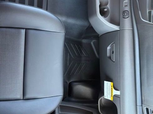 New 2025 Ford Transit 250 148 Medium Roof image 12