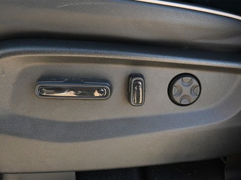 Used 2024 Honda Odyssey Elite image 16