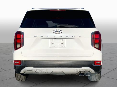 Used 2022 Hyundai Palisade SEL w/ Convenience Package image 4