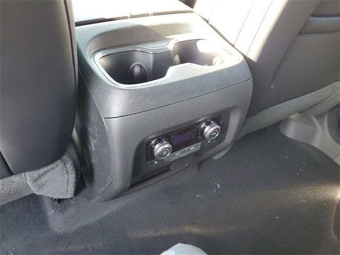 New 2025 GMC Acadia Denali w/ Super Cruise Package image 16