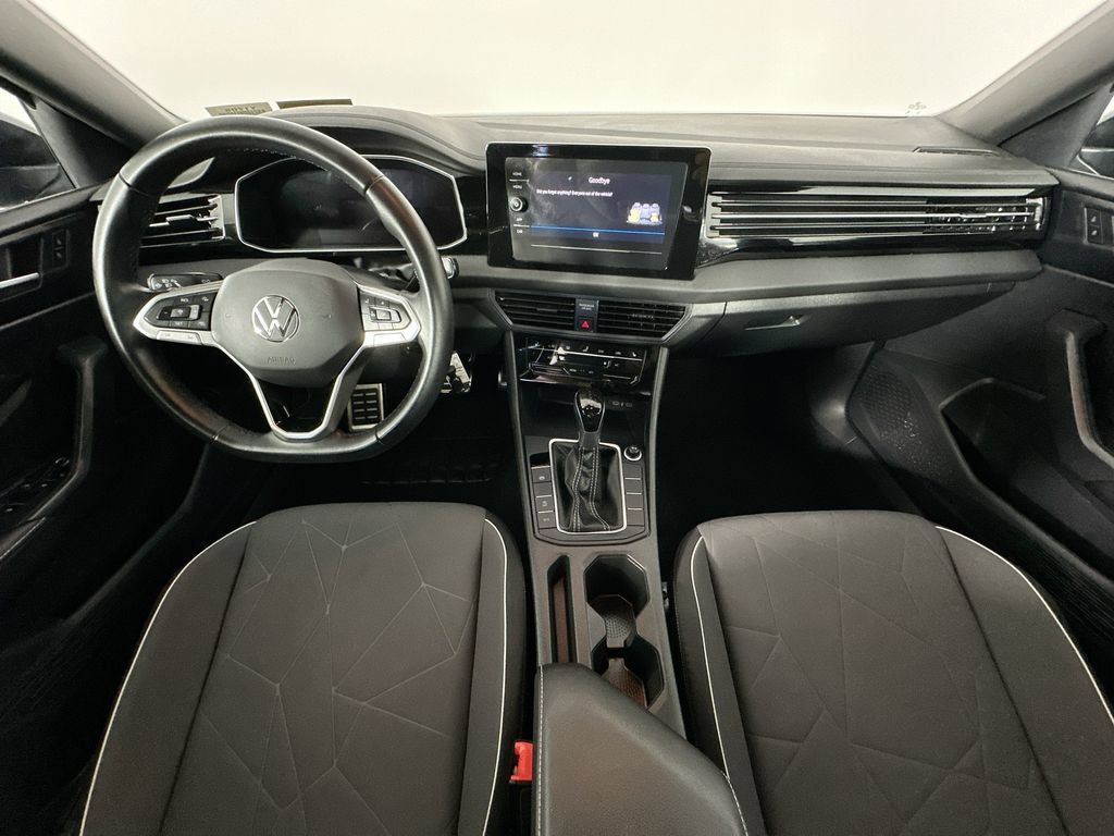 Used 2025 Volkswagen Jetta Sport FWD image 10