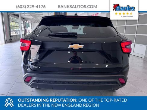 Certified 2024 Chevrolet Trax LS FWD image 7