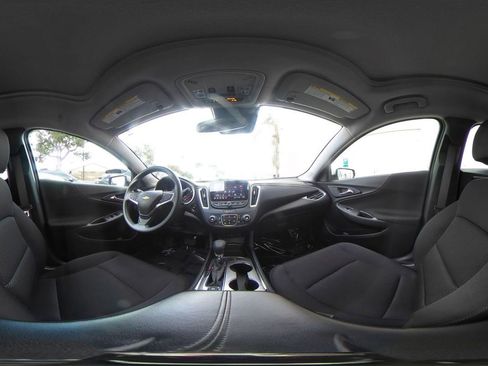 Used 2024 Chevrolet Malibu LT image 44