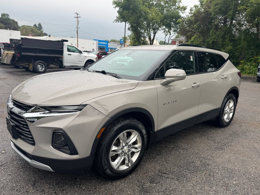 Used 2021 Chevrolet Blazer LT AWD/4WD image 2