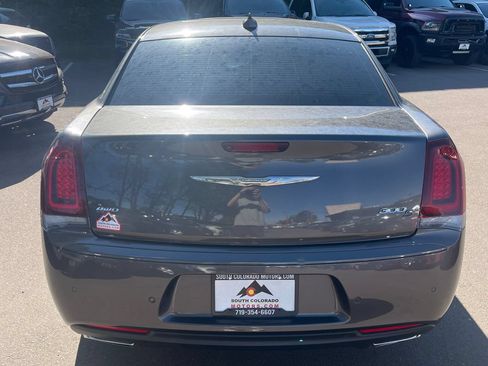 Used 2017 Chrysler 300 S w/ 300S Premium Group AWD/4WD image 6
