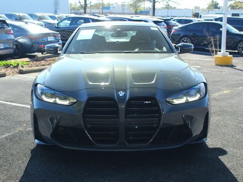 Used 2022 BMW M4 Coupe w/ Executive Package RWD image 2