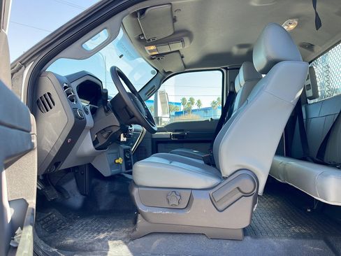 New 2026 Ford F750 2WD SuperCab Super Duty image 32