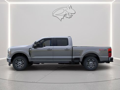 New 2026 Ford F250 Lariat w/ FX4 Off-Road Package image 3