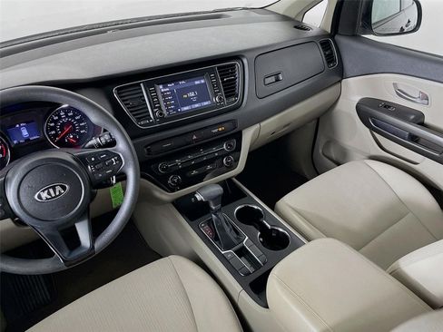 Used 2019 Kia Sedona LX FWD image 24