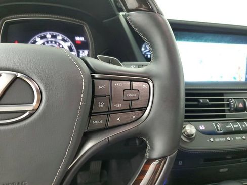 Used 2020 Lexus LS 500 w/ Interior Upgrade Package RWD image 26