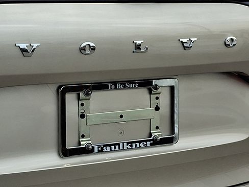 New 2026 Volvo XC60 T8 Ultra w/ Protection Package Premier image 16