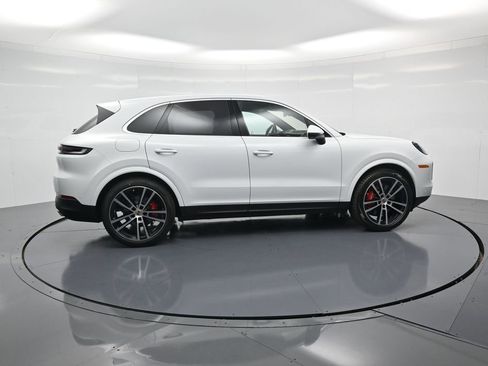 New 2026 Porsche Cayenne S image 31