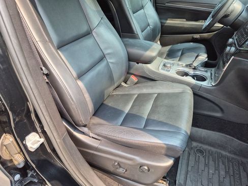 Certified 2020 Jeep Grand Cherokee Limited AWD/4WD image 29