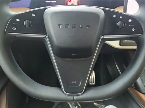 Used 2024 Tesla Model X image 49