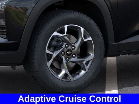 New 2026 Chevrolet Trax LT w/ Sunroof Package image 10