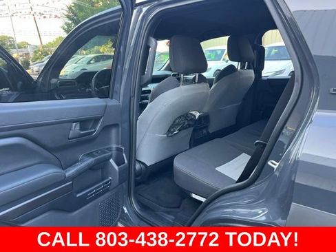 Used 2025 Toyota 4Runner TRD Off-Road AWD/4WD image 10