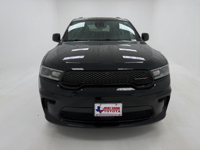 Used 2023 Dodge Durango SXT w/ SXT Blacktop Group RWD image 3