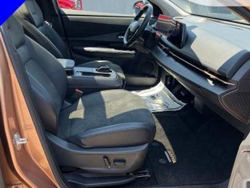 Certified 2023 Nissan Ariya FWD image 21