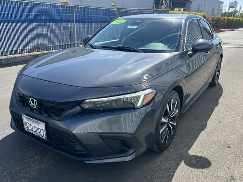 Used 2022 Honda Civic EX-L image 9