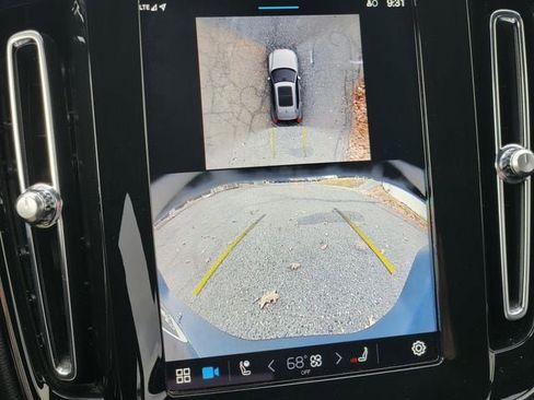 Used 2024 Volvo XC40 Recharge Ultimate w/ Protection Package Premier image 24