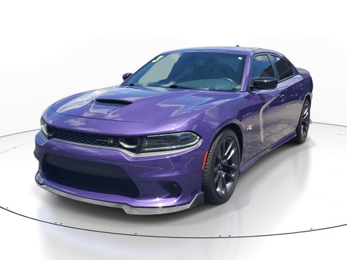 Used 2023 Dodge Charger Scat Pack w/ Navigation & Travel Group RWD image 3