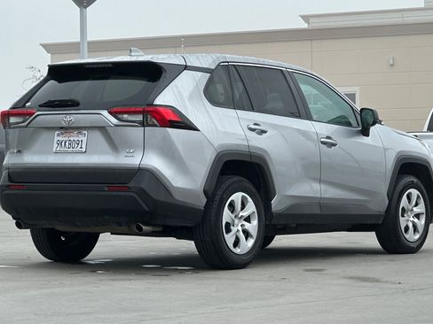 Used 2024 Toyota RAV4 LE image 6