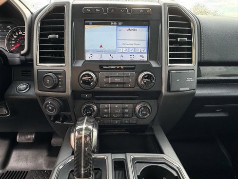 Used 2018 Ford F150 Raptor w/ Equipment Group 802A Luxury image 22