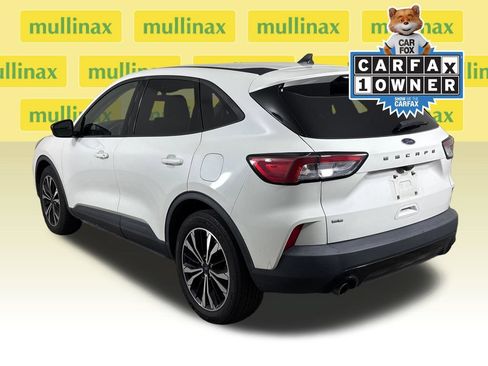Used 2022 Ford Escape SE w/ SE Sport Appearance Package FWD image 11