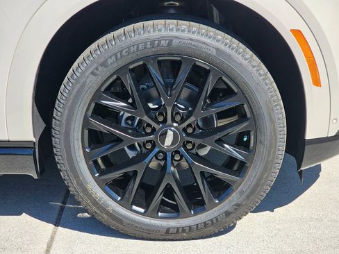 New 2026 Cadillac Escalade IQ Sport 2 w/ LPO, ONYX Package AWD/4WD image 9