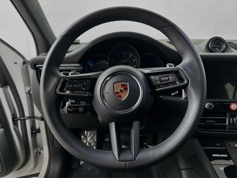 Certified 2026 Porsche Macan AWD/4WD image 14
