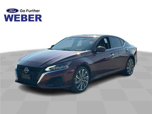 Used 2023 Nissan Altima 2.5 SL image 1