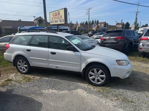 Used 2006 Subaru Outback 2.5i image 5