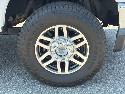 Used 2019 Ford F250 Lariat w/ Snow Plow Prep Package AWD/4WD image 35