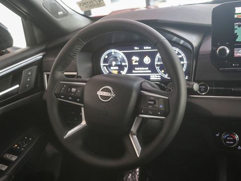 New 2026 Nissan Rogue Platinum AWD/4WD image 17
