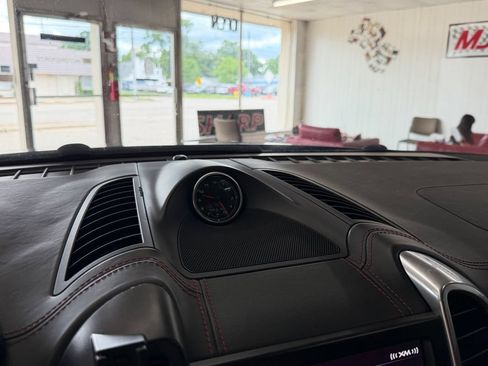 Used 2014 Porsche Cayenne GTS AWD/4WD image 21